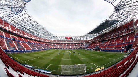 Un grupo de ultras del FC Barcelona causa incidentes violentos con varios heridos en Pamplona