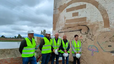 Continúan los trabajos de mejora de la continuidad fluvial en el azud de la Pesquera en Badajoz Badajoz