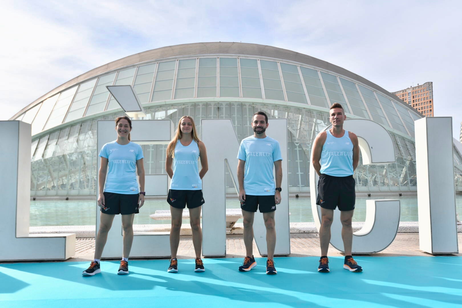 El Maratón Valencia y New Balance presentan la camiseta oficial El Maratón Valencia y New Balance presentan la camiseta oficial
