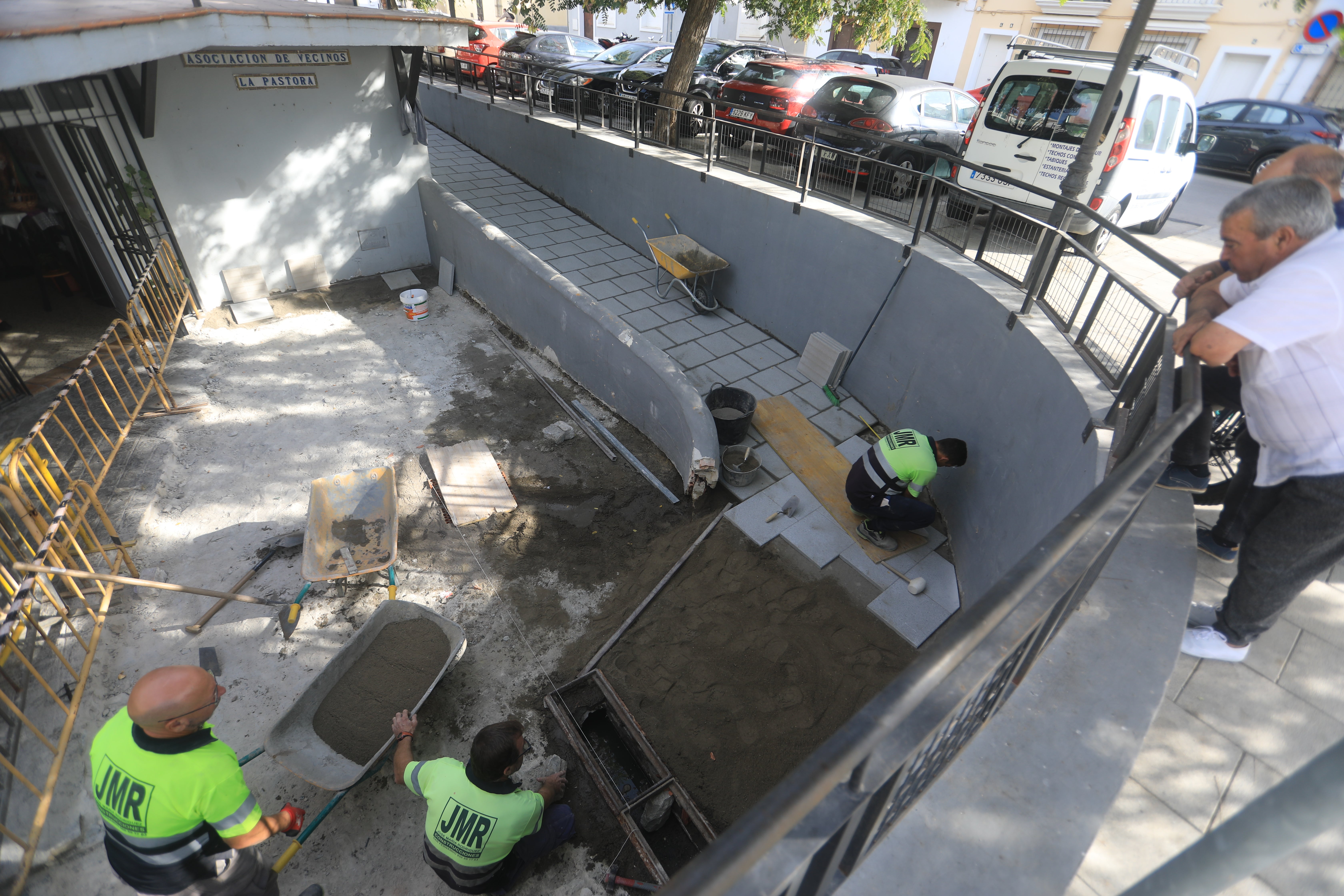 Ejecutan obras en los accesos a la Asociación Vecinal La Pastora en San Fernando Ejecutan obras en los accesos a la Asociación Vecinal La Pastora en San Fernando