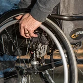 Un nuevo tratamiento logra que nueve pacientes paralíticos recuperen la movilidad Un nuevo tratamiento logra que nueve pacientes paralíticos recuperen la movilidad