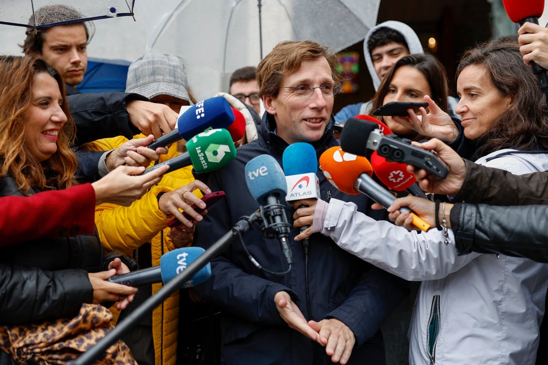 José Luis Martínez-Almeida: "El PSOE y Pedro Sánchez dan por perdida la alcaldía de Madrid" José Luis Martínez-Almeida: "El PSOE y Pedro Sánchez dan por perdida la alcaldía de Madrid"