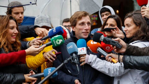 Jos&eacute; Luis Mart&iacute;nez-Almeida durante las celebraciones del d&iacute;a de la Almudena
