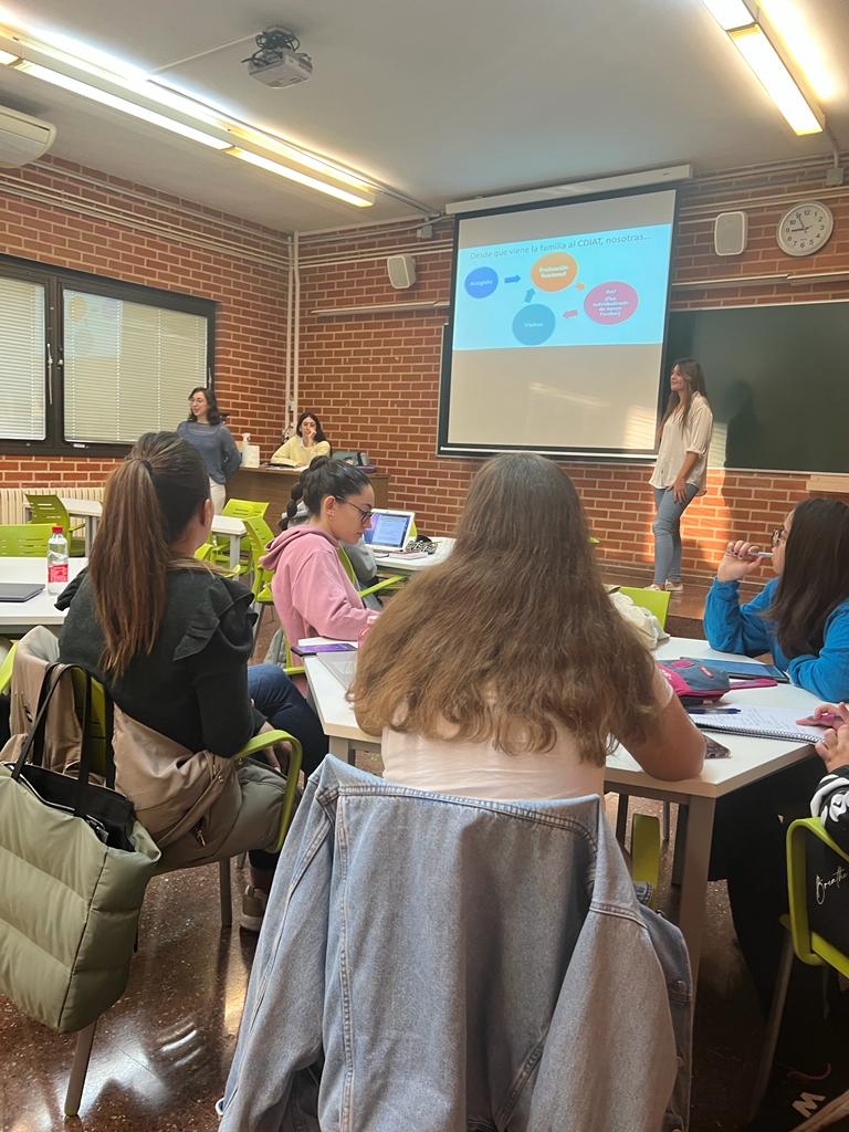 Asprona llega a la Universidad para mostrar la realidad del servicio de Atención Temprana Asprona llega a la Universidad para mostrar la realidad del servicio de Atención Temprana