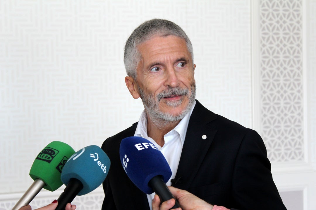 Marlaska no se plantea dimitir mientras crece la presión sobre él tras la difusión de las imágenes de la valla de Melilla Marlaska no se plantea dimitir mientras crece la presión sobre él tras la difusión de las imágenes de la valla de Melilla