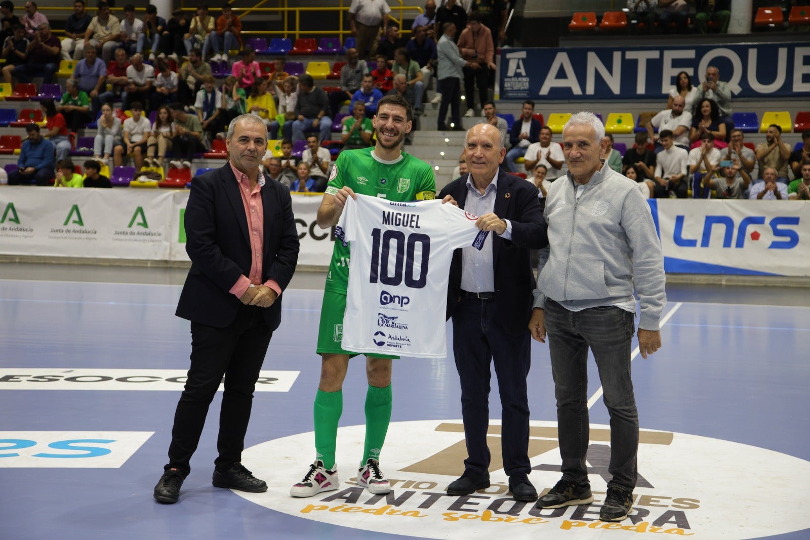 Miguel Conde cumple 100 partidos de verde Miguel Conde cumple 100 partidos de verde