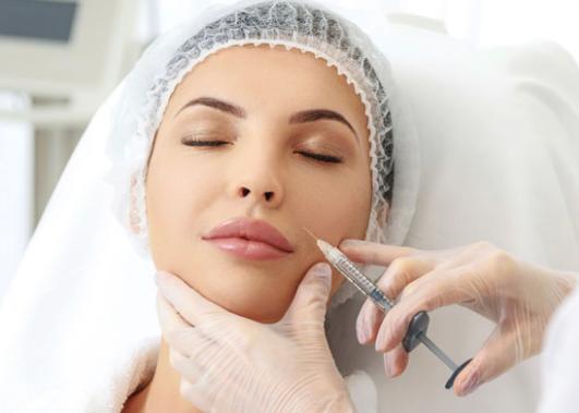 Bótox, Indiva y ácido hialurónico, los tratamientos más efectivos para mejorar el aspecto de la piel del rostro de cara a Navidad Bótox, Indiva y ácido hialurónico, los tratamientos más efectivos para mejorar el aspecto de la piel del rostro de cara a Navidad