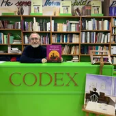 Vicente Pina, Librero, "Una librería contiene tesoros al alcance de todos" Vicente Pina, Librero, "Una librería contiene tesoros al alcance de todos"