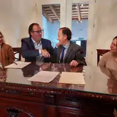 José María Román, en la firma del convenio José María Román, en la firma del convenio