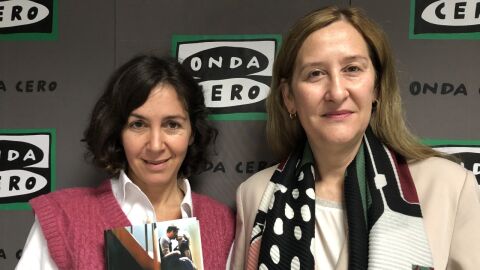 Cristina Campos y Luz Gab&aacute;s, finalista y ganadora Premio Planeta 2022