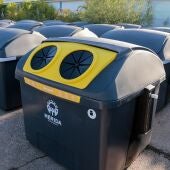 Un denunciado por arrojar escombros de obra al contenedor para la recogida de plásticos en la Avenida Lusitania