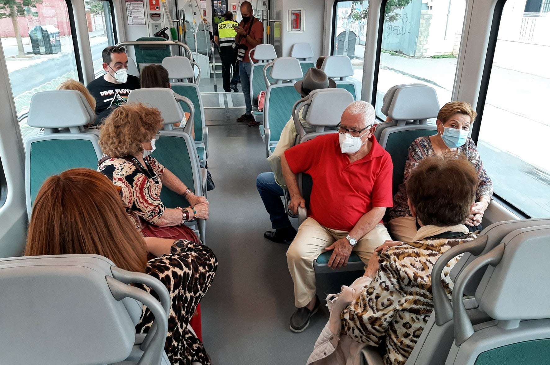 El Trambahía supera los 100.000 viajeros transportados desde su puesta en servicio El Trambahía supera los 100.000 viajeros transportados desde su puesta en servicio