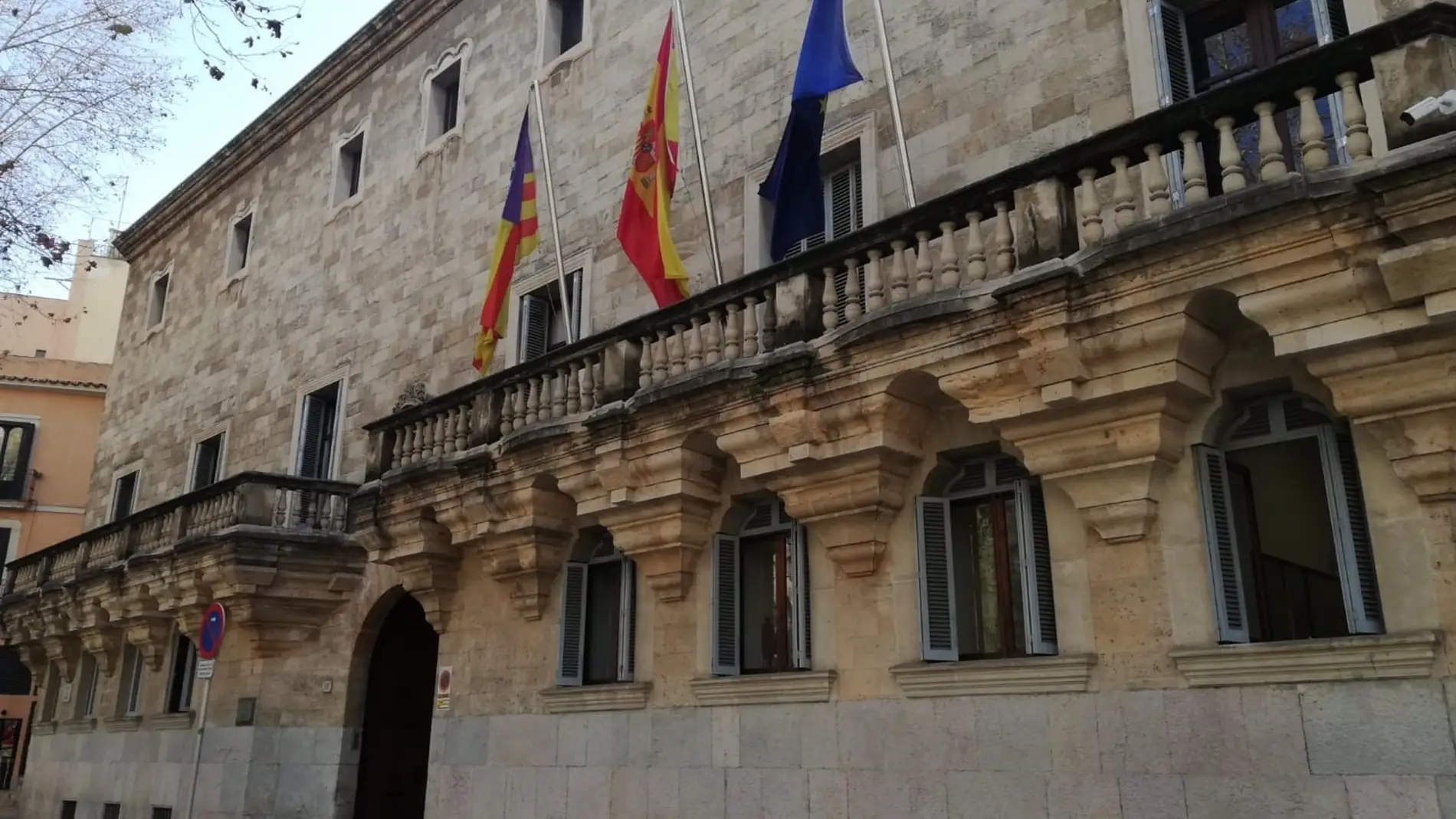 El TSJIB deniega la petición de un padre de Mallorca para que su hija reciba el 25% de clases en castellano.