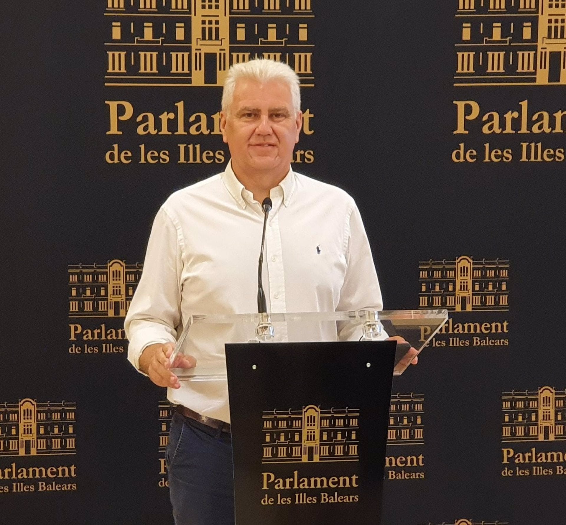 Melià lamenta la "perversión" a la que el Govern ha sometido la 'ecotasa' Melià lamenta la "perversión" a la que el Govern ha sometido la 'ecotasa'