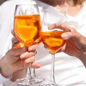 El Ayuntamiento de Elche impulsa una campaña para prevenir el consumo excesivo de alcohol. El Ayuntamiento de Elche impulsa una campaña para prevenir el consumo excesivo de alcohol.