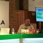 Rafa Latorre entrevista a Eduardo Morán en La Brújula