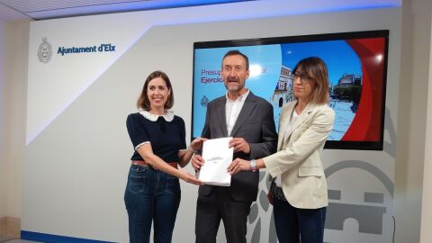 De izquierda a derecha: Esther Diez, Carlos González y Patricia Maciá. De izquierda a derecha: Esther Diez, Carlos González y Patricia Maciá.