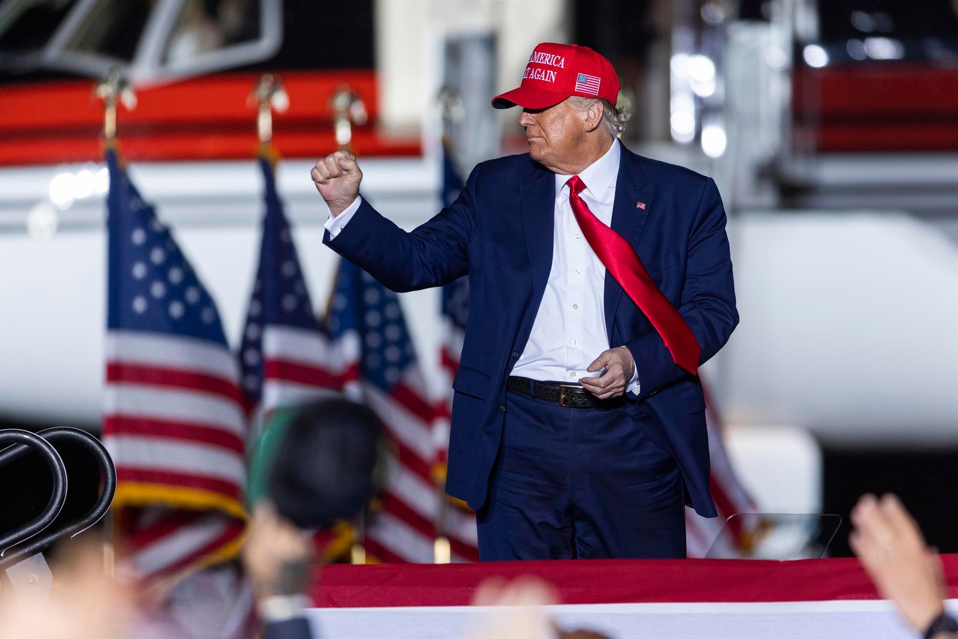 Elon Musk anuncia que restablecerá la cuenta de Twitter de Donald Trump Elon Musk anuncia que restablecerá la cuenta de Twitter de Donald Trump