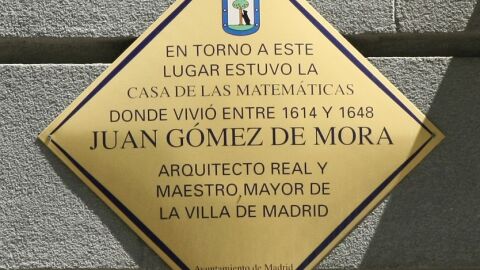 Cr&oacute;nicas de un villano