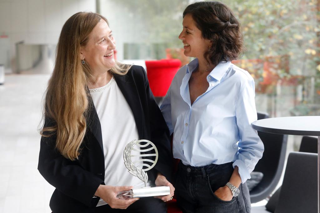 Luz Gabás y Cristina Campos, premio Planeta 2022 y finalista, visitan Más de uno Valencia Luz Gabás y Cristina Campos, premio Planeta 2022 y finalista, visitan Más de uno Valencia