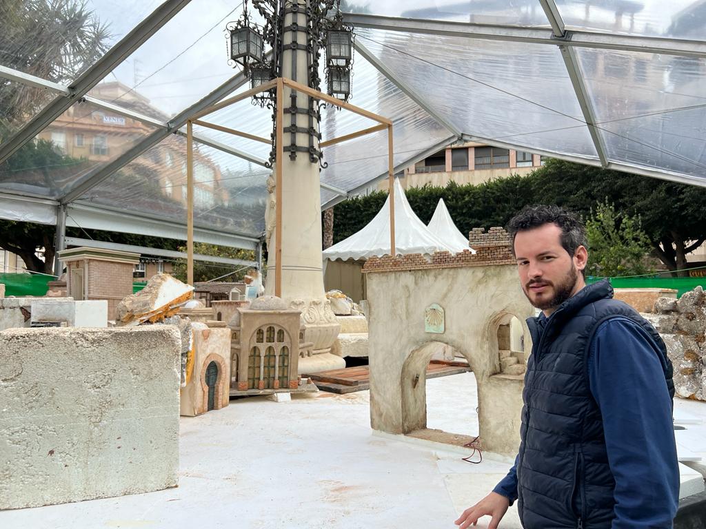 La concejalia de Festividades instala el belén municipal en la plaza Nueva de Orihuela La concejalia de Festividades instala el belén municipal en la plaza Nueva de Orihuela