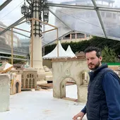 La concejalia de Festividades instala el belén municipal en la plaza Nueva de Orihuela La concejalia de Festividades instala el belén municipal en la plaza Nueva de Orihuela