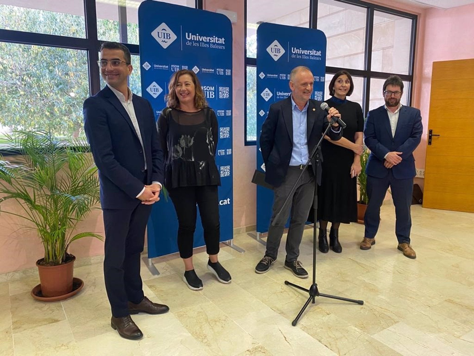 Armengol resalta el aumento del 78% del presupuesto de la UIB desde 2015 "para romper desigualdades y tener futuro" Armengol resalta el aumento del 78% del presupuesto de la UIB desde 2015 "para romper desigualdades y tener futuro"
