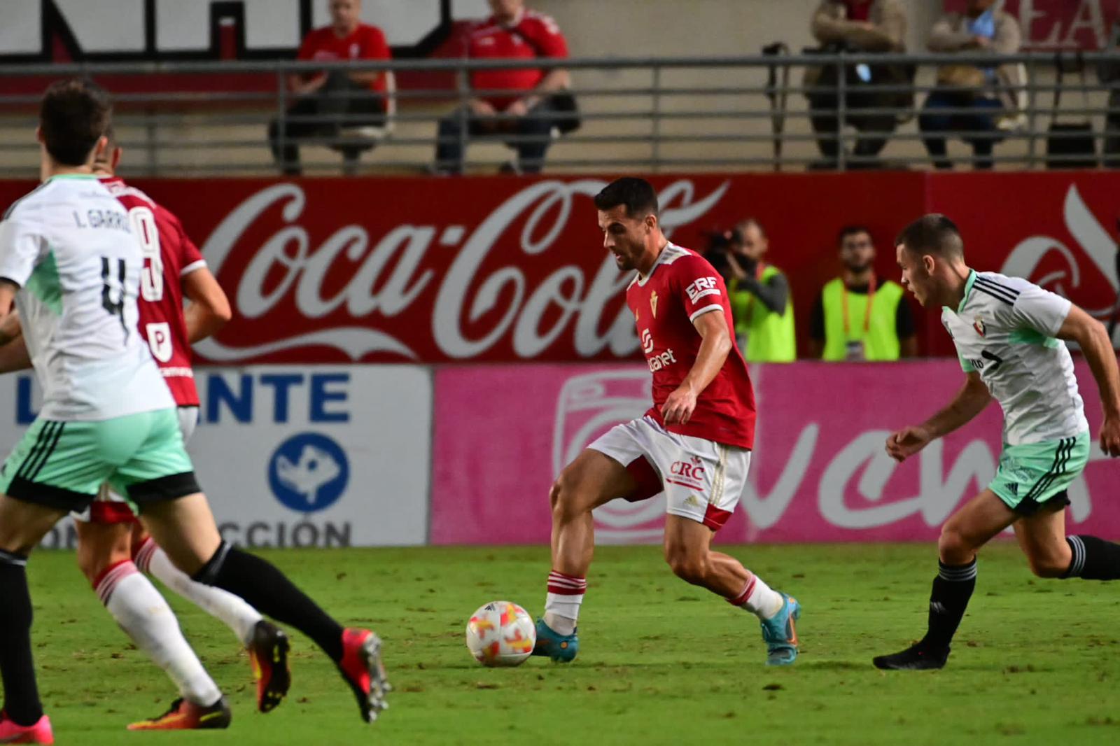 Dani Vega: "Simón me gusta como entrenador y da coraje porque no quiero que haya debate" Dani Vega: "Simón me gusta como entrenador y da coraje porque no quiero que haya debate"
