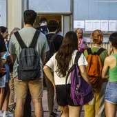 Archivo - Un grupo de estudiantes, en una fotografía de archivo. Archivo - Un grupo de estudiantes, en una fotografía de archivo.