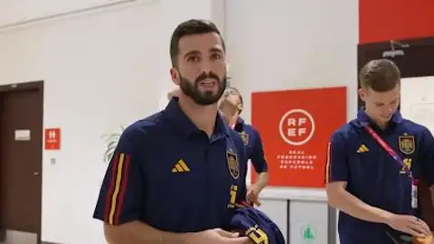 Gayá se despide de sus compañeros de selección Gayá se despide de sus compañeros de selección