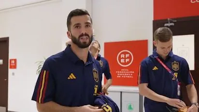 Gay&aacute; se despide de sus compa&ntilde;eros de selecci&oacute;n