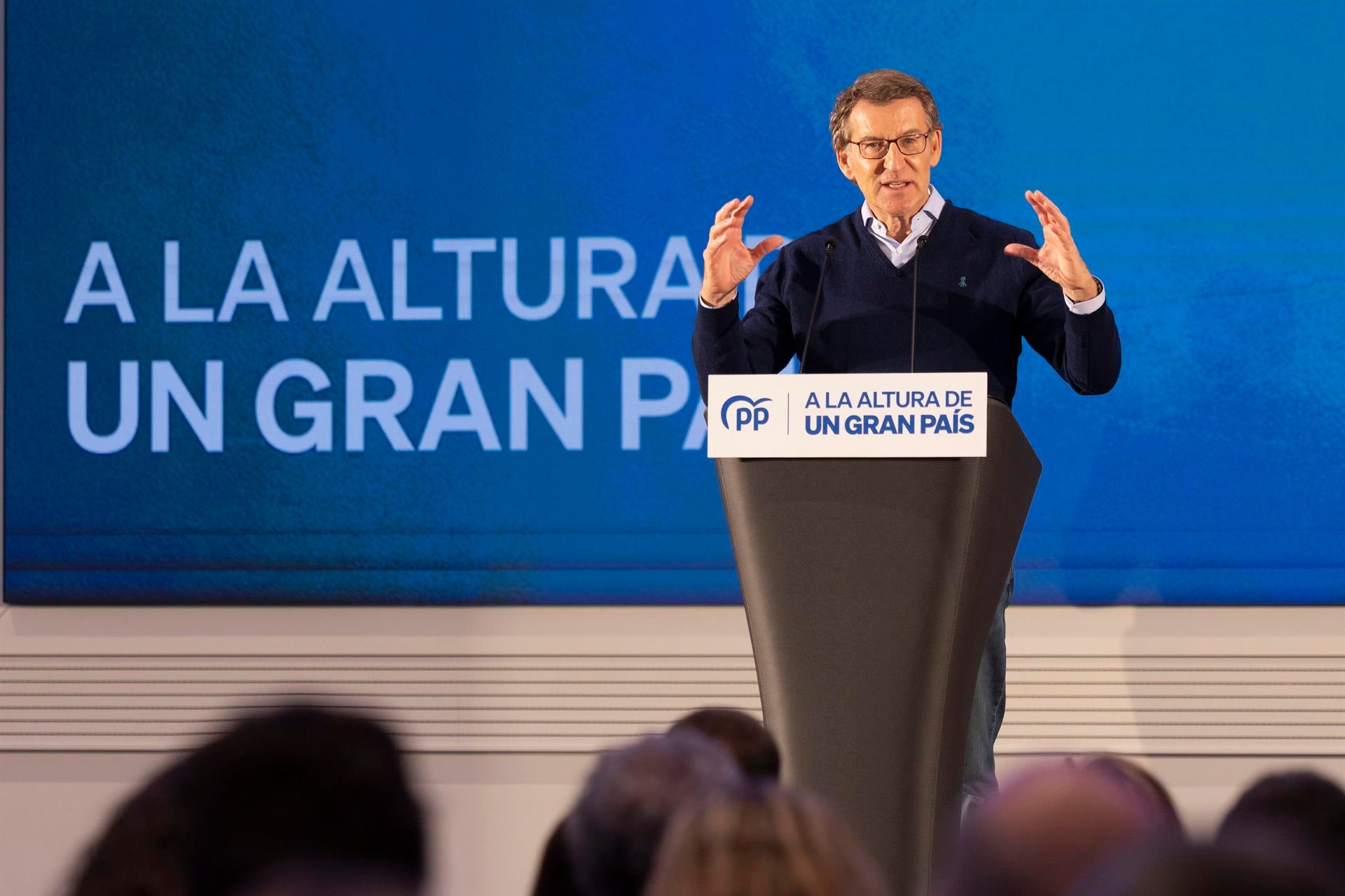 Feijóo alerta del "riesgo real" de tener que devolver lo recaudado con los nuevos impuestos del Gobierno Feijóo alerta del "riesgo real" de tener que devolver lo recaudado con los nuevos impuestos del Gobierno