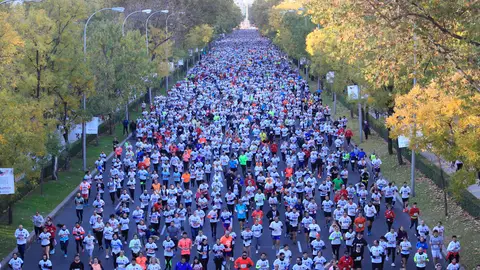 Miles de participantes al inicio de la carrera popular "Ponle Freno" por las víctimas del tráfico celebrada este domingo en Madrid Miles de participantes al inicio de la carrera popular "Ponle Freno" por las víctimas del tráfico celebrada este domingo en Madrid
