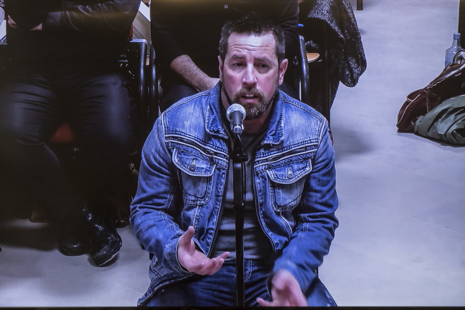 'El Chicle' vuelve al banquillo acusado de violar a su cuñada 11 años antes de que asesinara a Diana Quer 'El Chicle' vuelve al banquillo acusado de violar a su cuñada 11 años antes de que asesinara a Diana Quer