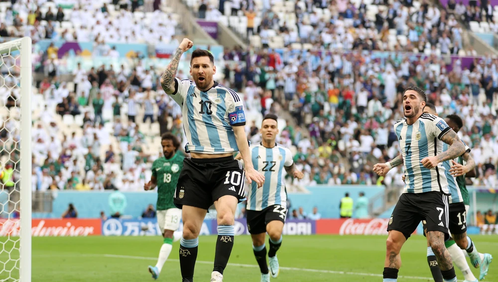 Messi celebra el gol contra Arabia Saudí