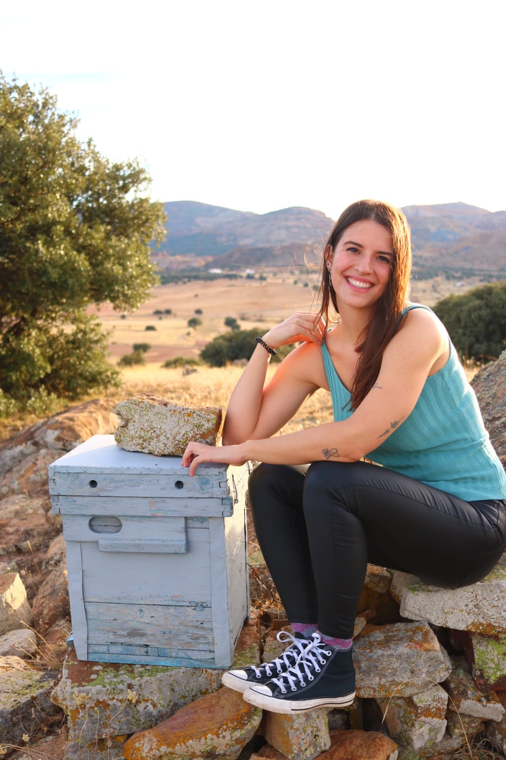 La apicultora Sara Sánchez en la Cadena La apicultora Sara Sánchez en la Cadena