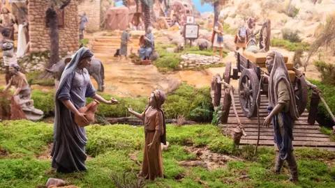 La Asociación Complutense de Belenistas es la encargada de diseñar el Belén Tradicional y el Gran Belén Monumental de Alcalá de Henares La Asociación Complutense de Belenistas es la encargada de diseñar el Belén Tradicional y el Gran Belén Monumental de Alcalá de Henares