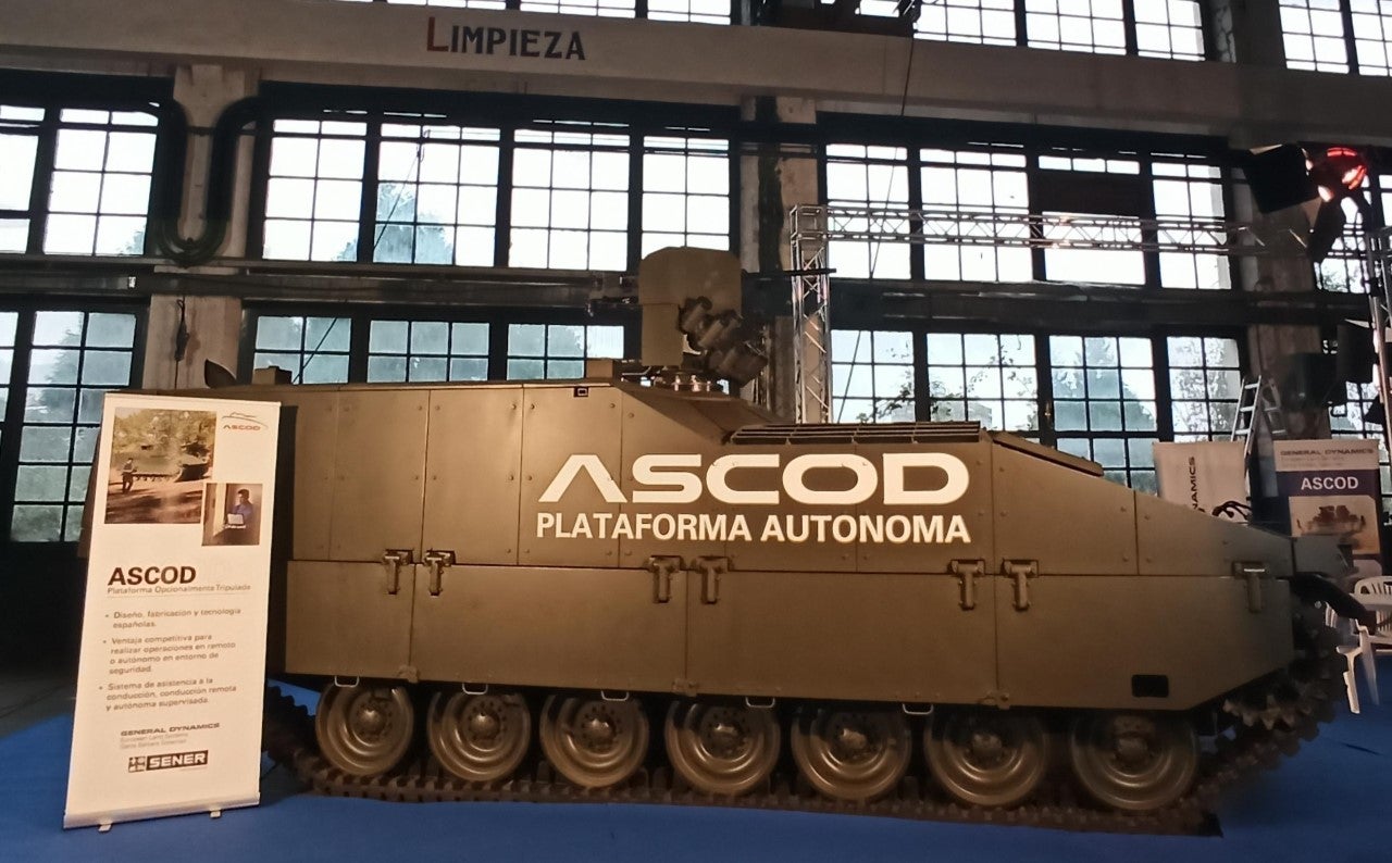 Barbón: “Estamos armados hasta los dientes para que Asturias se convierta en polo de desarrollo de la industria de Defensa” Barbón: “Estamos armados hasta los dientes para que Asturias se convierta en polo de desarrollo de la industria de Defensa”