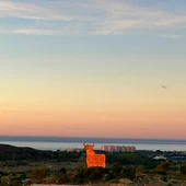 amanecer la vila joiosa poco nuboso toro osborne 2 amanecer la vila joiosa poco nuboso toro osborne 2