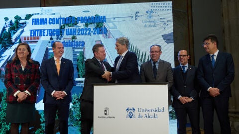 La Universidad de Alcal&aacute; y la Junta de Comunidades de Castilla la Mancha firman el contrato-programa que financiar&aacute; la actividad en el campus de Guadalajara durante los pr&oacute;ximos 5 a&ntilde;os 