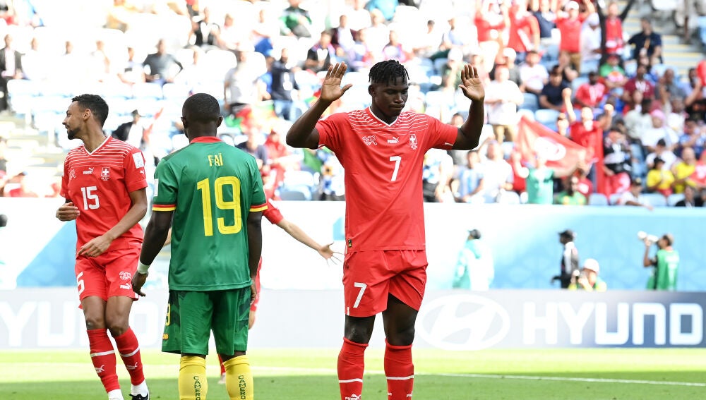 Embolo no celebra su gol contra Camerún