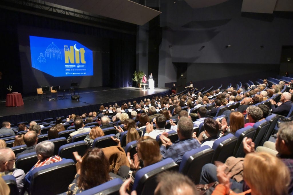 La XIX Nit d’Escola Valenciana defiende la cultura propia "frente a agresiones identitarias" La XIX Nit d’Escola Valenciana defiende la cultura propia "frente a agresiones identitarias"