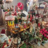 Escaparate navideño de un comercio de Gijón