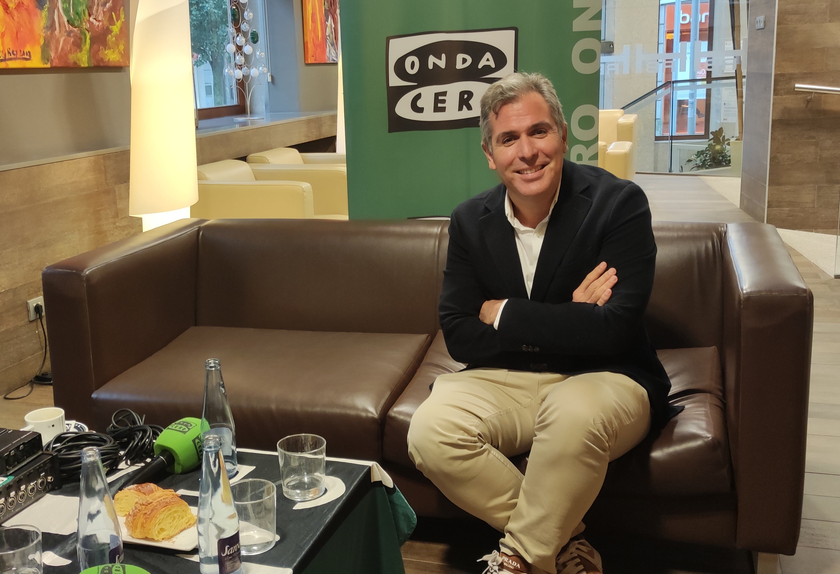 Domínguez: "Retrasar la iluminación de Navidad es un error grosero que perjudica a Pontevedra" Domínguez: "Retrasar la iluminación de Navidad es un error grosero que perjudica a Pontevedra"