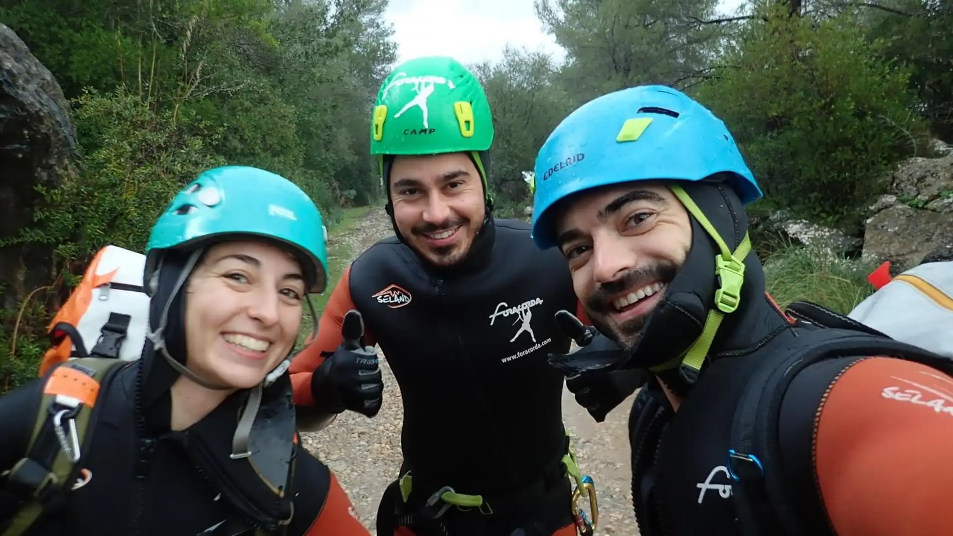 Marina, Luis y Martín, los tres barranquistas accidentados en el Torrent de l'Assarell, en Pollença