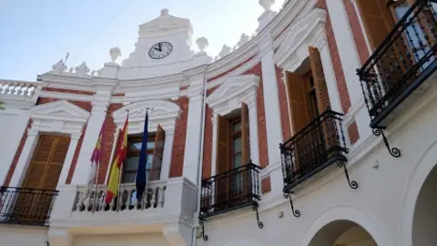 Fachada del Ayuntamiento de Manzanares Fachada del Ayuntamiento de Manzanares