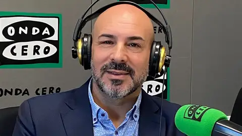 Luis Morant, edil de turismo de l'Alfàs del Pí. Luis Morant, edil de turismo de l'Alfàs del Pí.