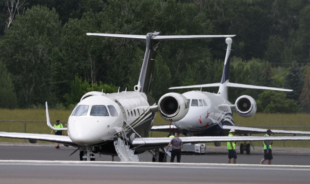 El auge de los aviones privados: ¿cómo funciona el sector y cuál es su coste para el medio ambiente? El auge de los aviones privados: ¿cómo funciona el sector y cuál es su coste para el medio ambiente?