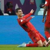 Álvaro Morata celebra su gol con España.
