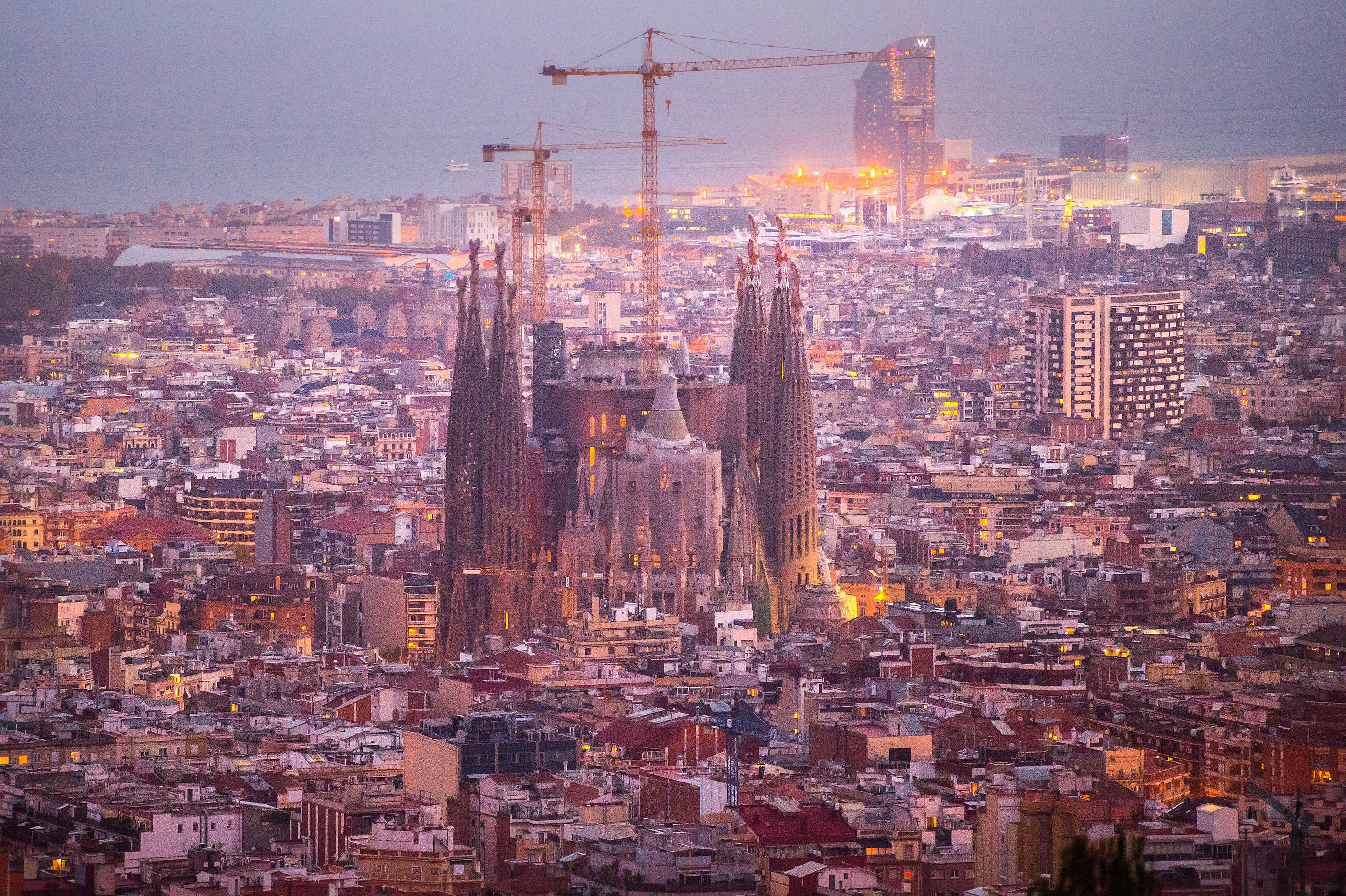 La Sagrada Familia podría estar terminada antes de 2035: un recorrido por este monumento histórico La Sagrada Familia podría estar terminada antes de 2035: un recorrido por este monumento histórico
